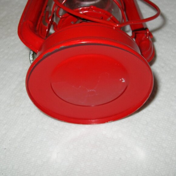 Vintage Wingedwheel No. 350 Red Kerosene Oil Lantern  7.5"T NEW F - Picture 6 of 7
